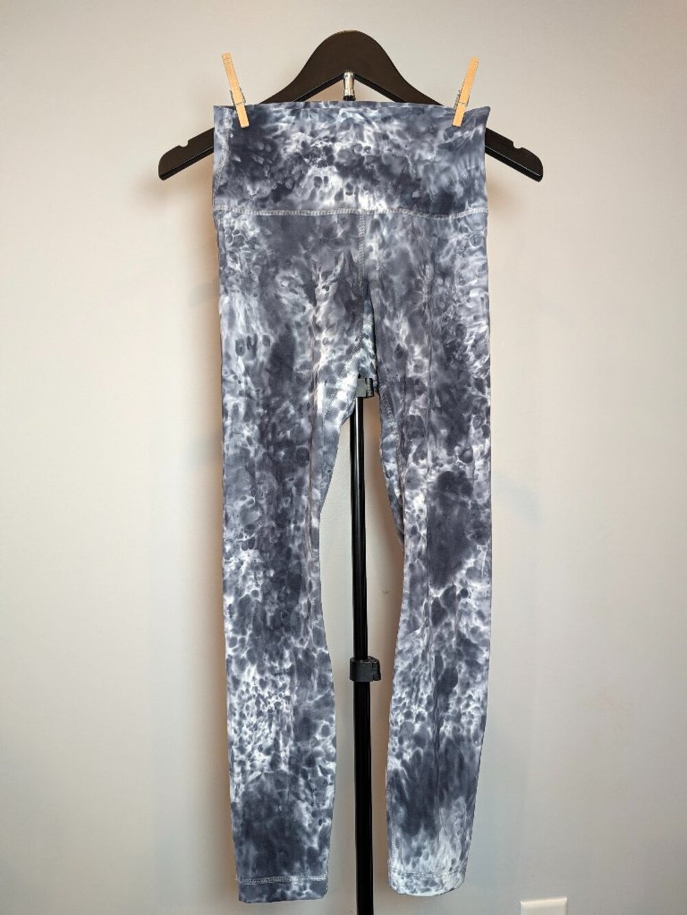 Lululemon Womens Size 4 Wunder Under High-Rise Leggings 25" Marble Dye Luxetreme